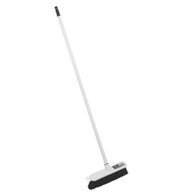 indoor-plastic-broom-and-handle