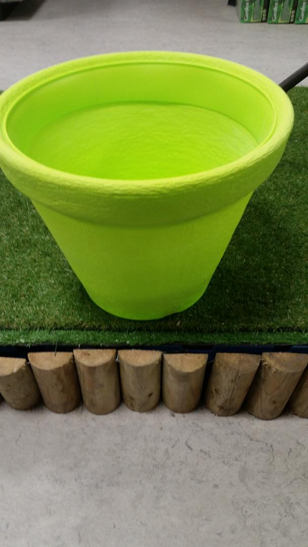 Textured Planter Lime 400X340