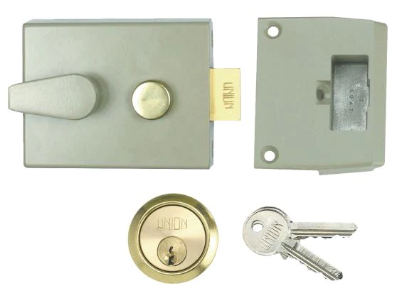 Union 1028 / L1028 - Standard Stile Cylinder Night Latch Brass